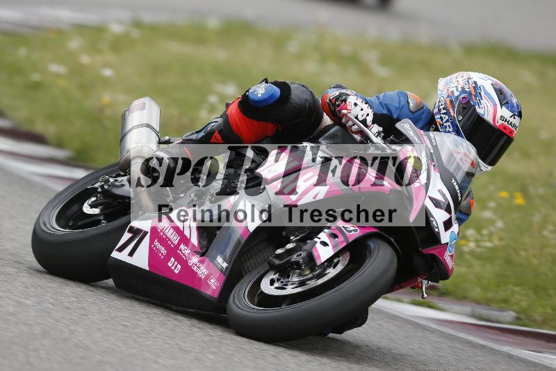 /09 19.04.2026  Caremotion get faster ADR/Gruppe rot/710